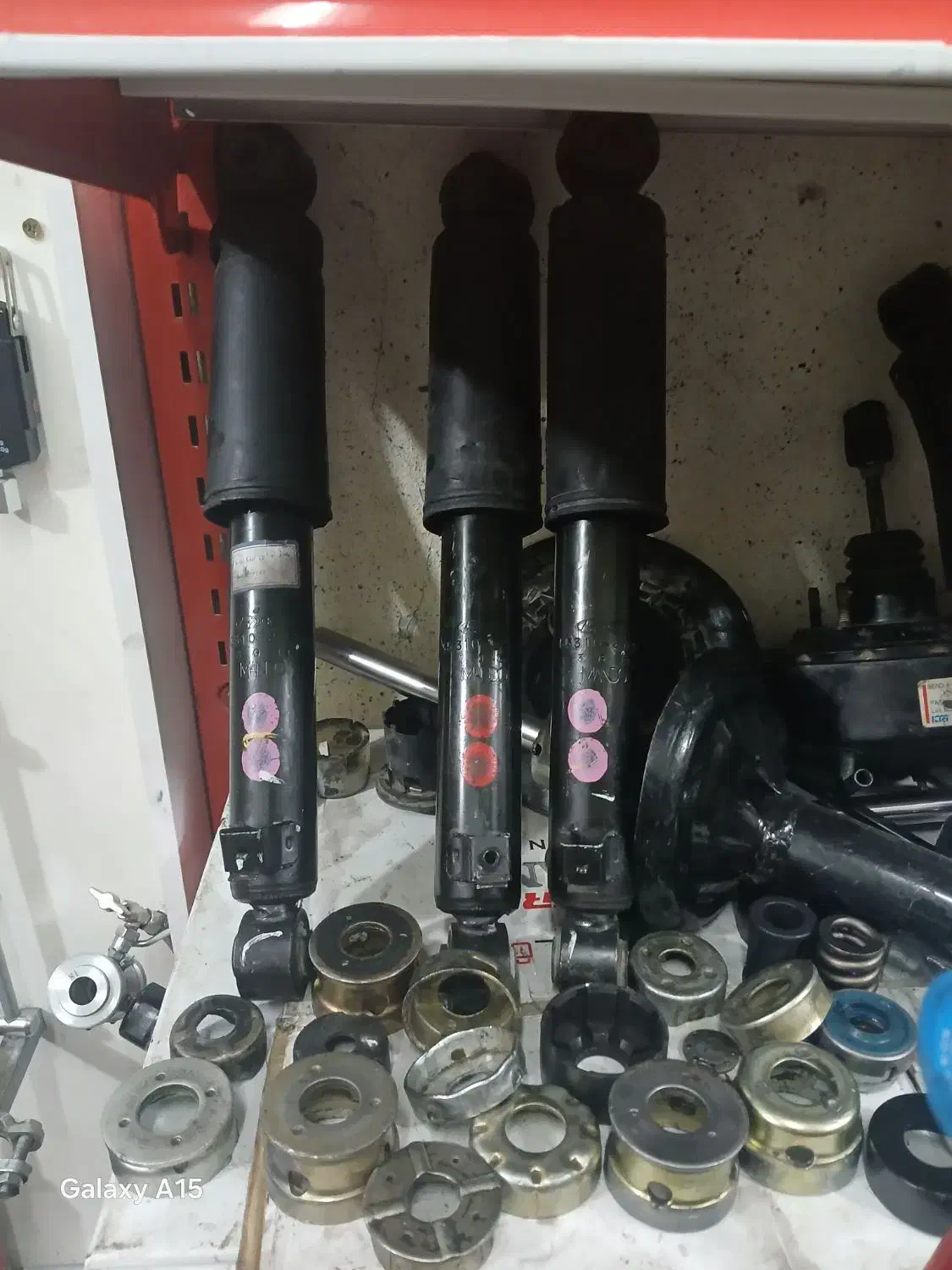 کمک استوک  در حد نو خودروهای خارجی و داخلی|قطعات یدکی و لوازم جانبی|شیراز, کوشک میدان|دیوار