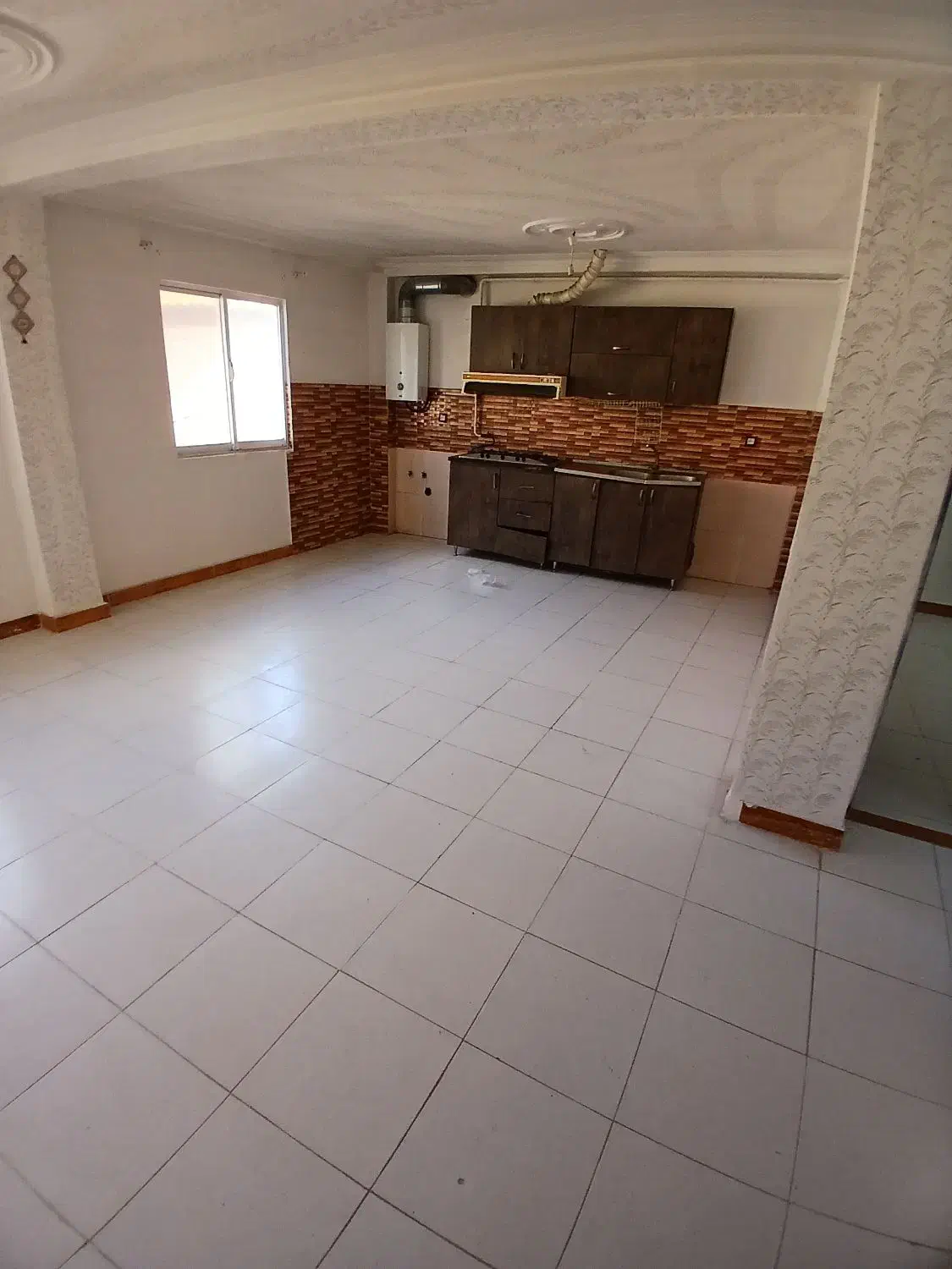 طبقه اول ۹۰ متری ۲ خوابه/پارکینگ اختصاصی/راه جدا|فروش آپارتمان|رشت, پاره بیجار|دیوار