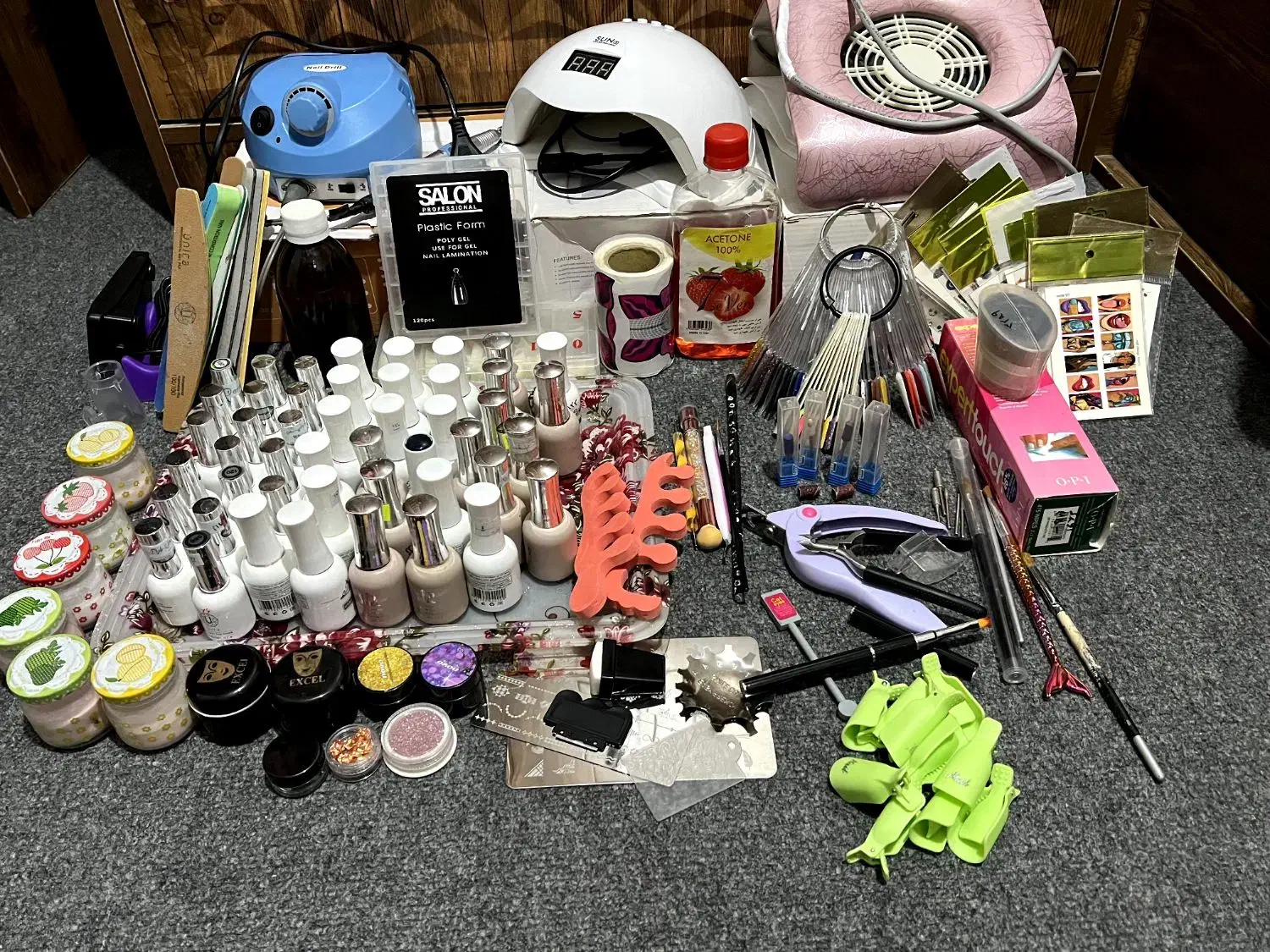 لوازم ناخن|آرایشگاه و سالنهای زیبایی|فیروزآباد (فارس), |دیوار