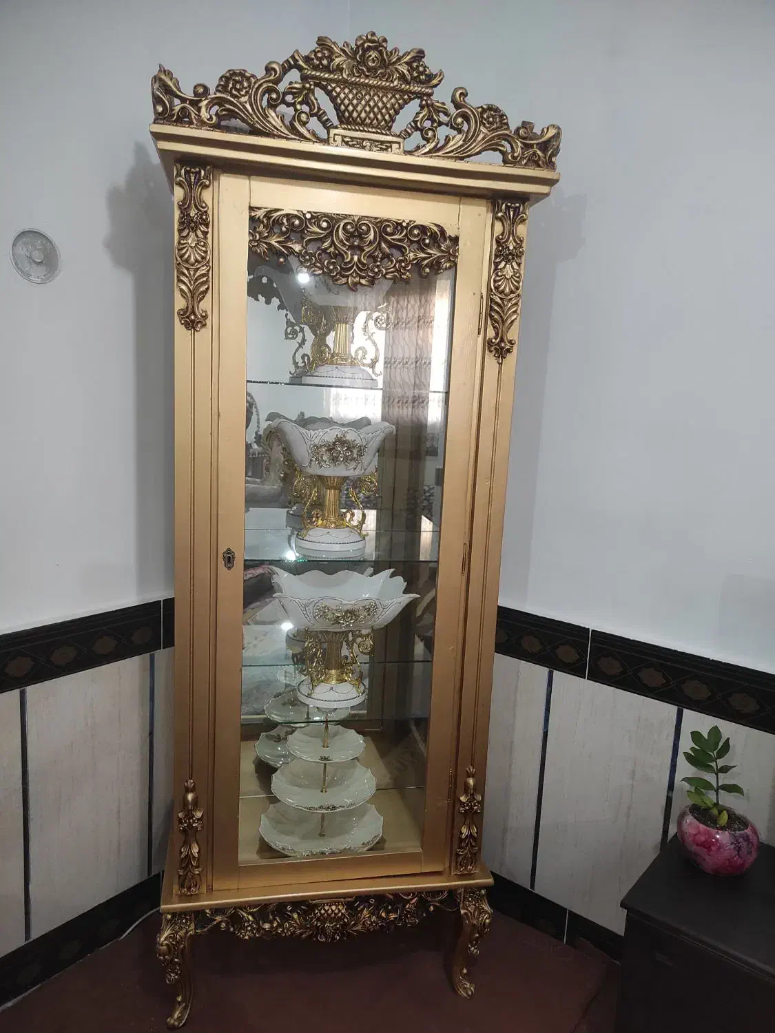 بوفه|بوفه، ویترین، کنسول|تاکستان, |دیوار