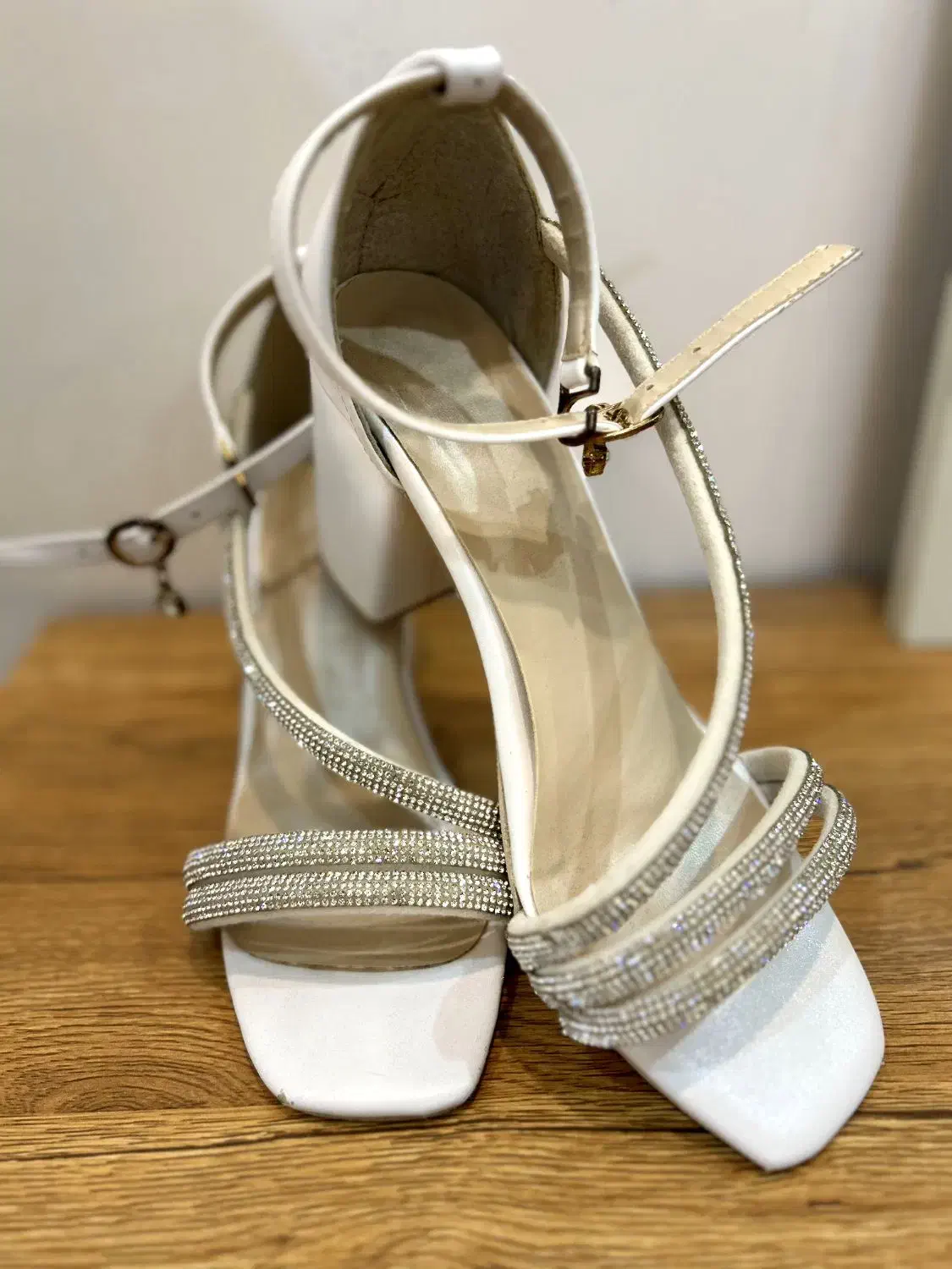 کفش|کیف، کفش، کمربند|ارومیه, |دیوار