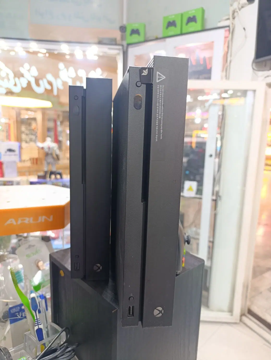 xbox  one x|کنسول، بازی ویدئویی و آنلاین|سلماس, |دیوار
