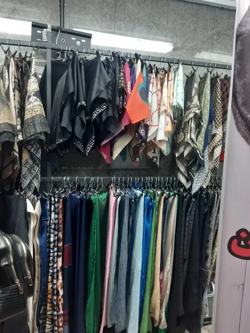 نیمه وقت استخدام خانم شیفت صبح و عصر|استخدام بازاریابی و فروش|تهران, تجریش|دیوار