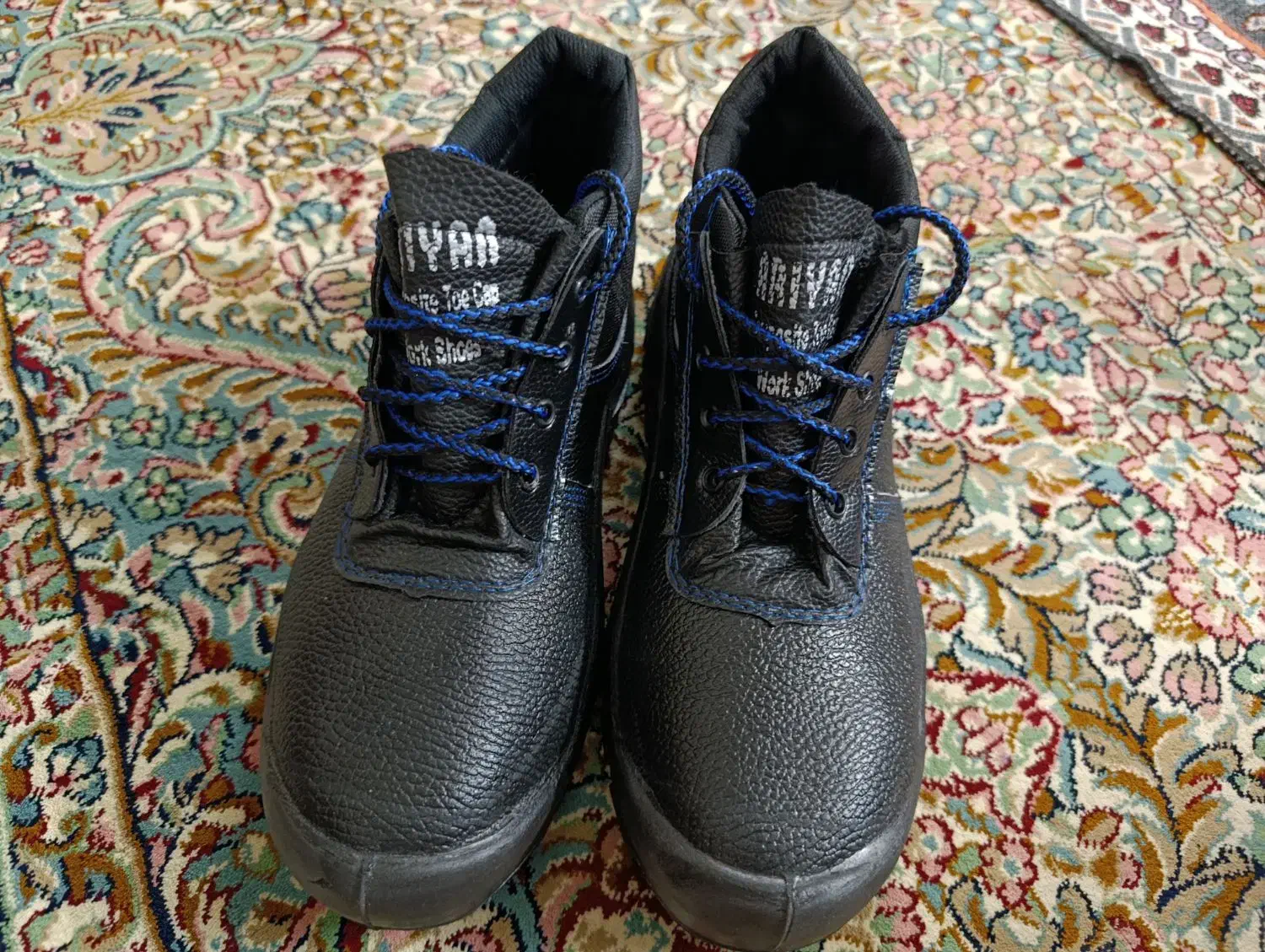 کفش ایمنی کار|کیف، کفش، کمربند|بم, |دیوار