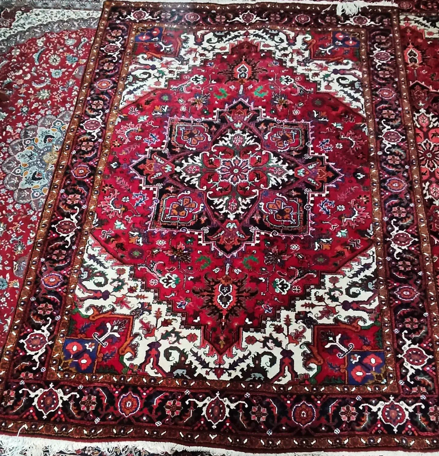 فرش دستباف 9 متری|فرش|هشتگرد, هشتگرد قدیم|دیوار