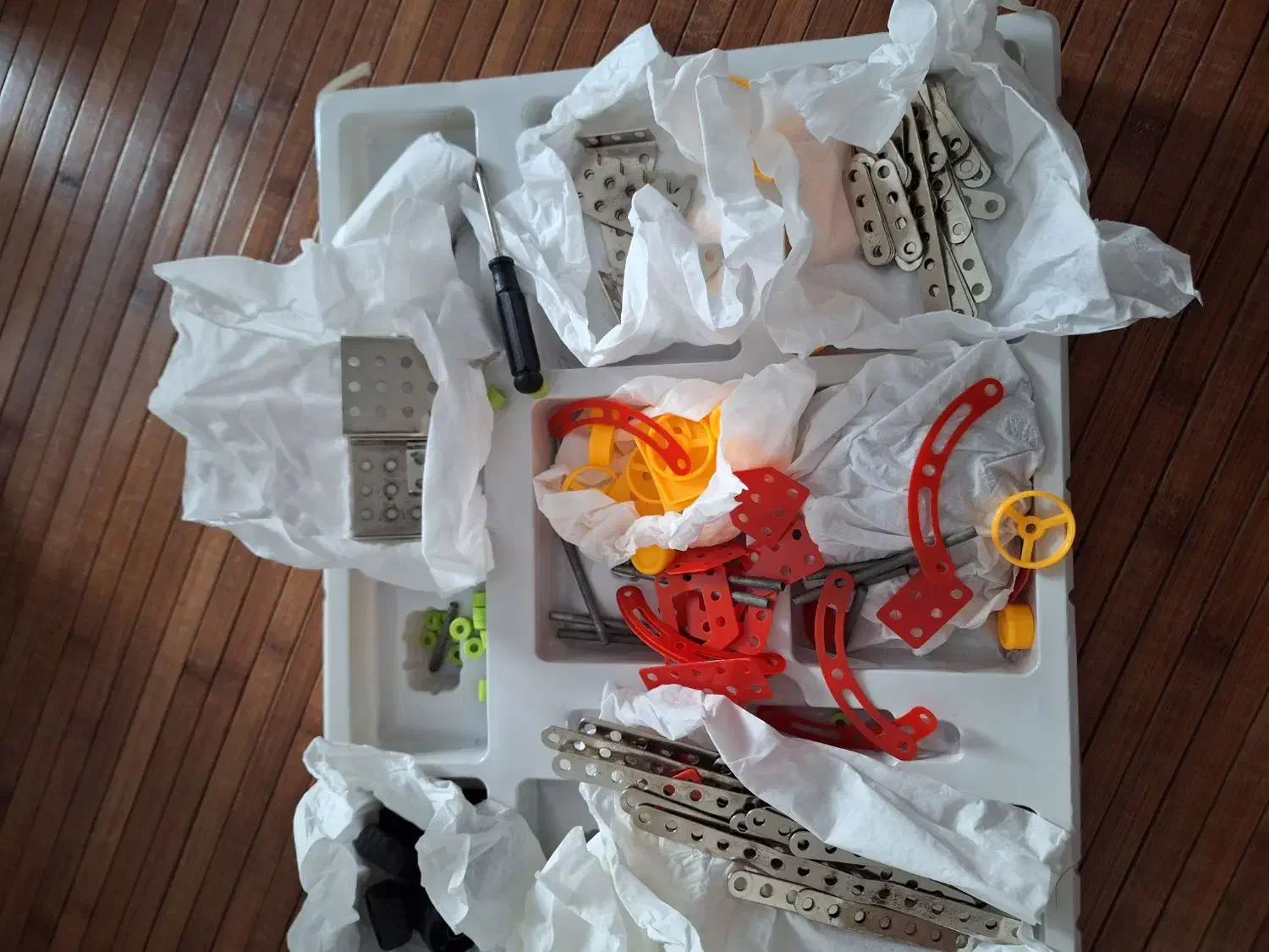 اسباب بازی|اسباببازی|گرگان, |دیوار