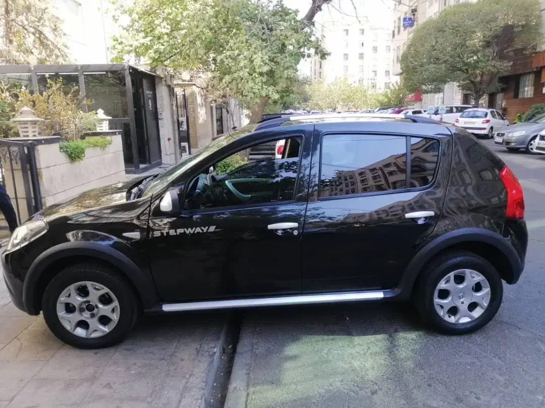 ساندرو استپ وی مدل ۹۸ اتومات|خودرو سواری و وانت|تهران, آسمان|دیوار