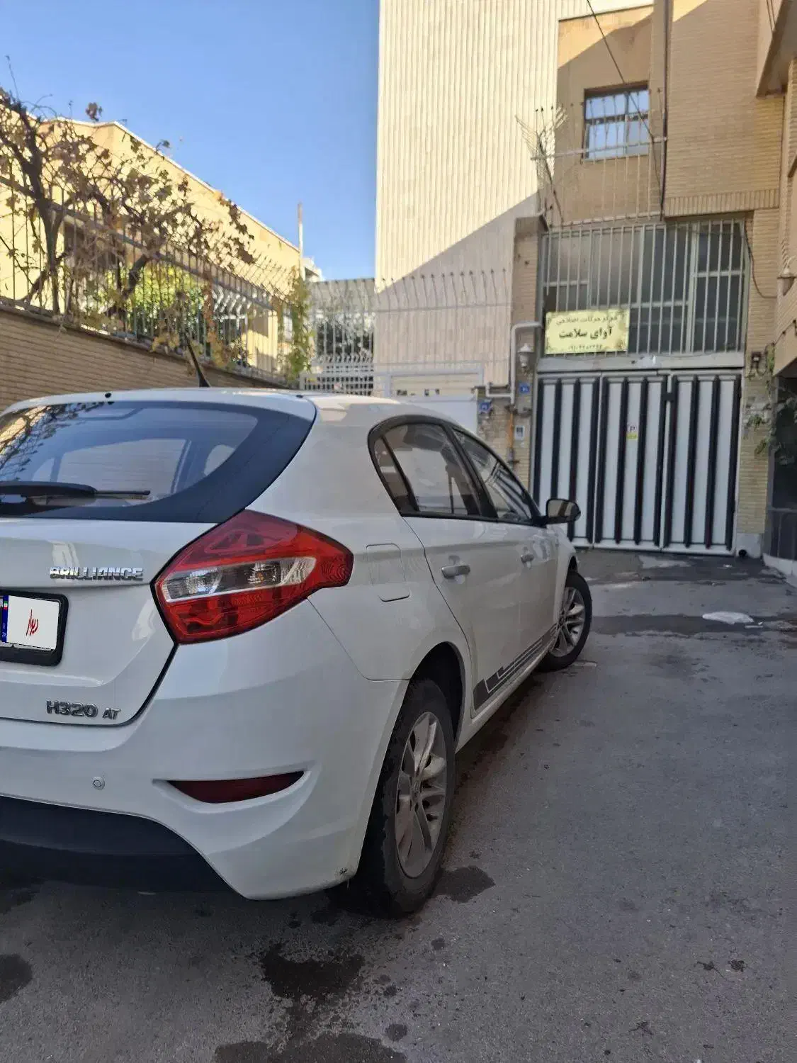 برلیانس H320 اتومات کم کار خونگی|خودرو سواری و وانت|اصفهان, طامه|دیوار