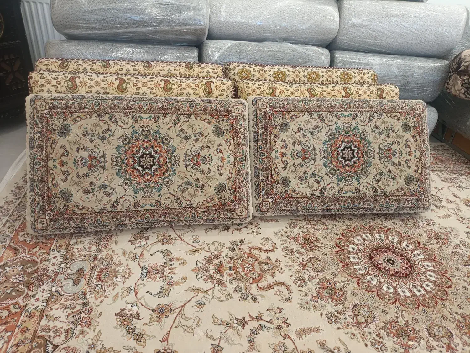 پشتی|پشتی|سنندج, |دیوار