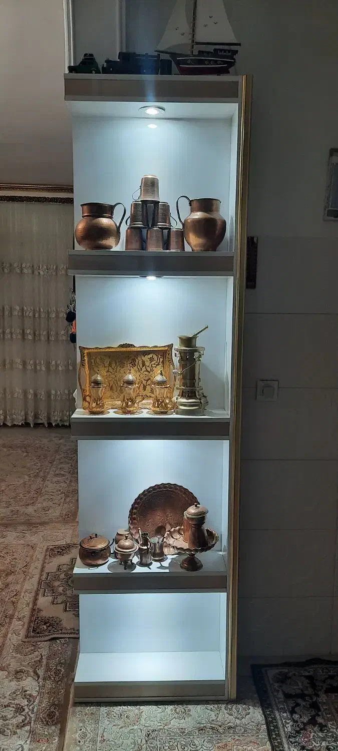 ویترین ام دی اف هالوژن دار هایگلاس نو|بوفه، ویترین، کنسول|هشتگرد, هشتگرد قدیم|دیوار