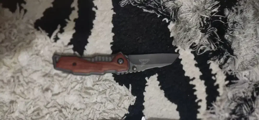 چاقو تیز|کوهنوردی و کمپینگ|دهدشت, |دیوار