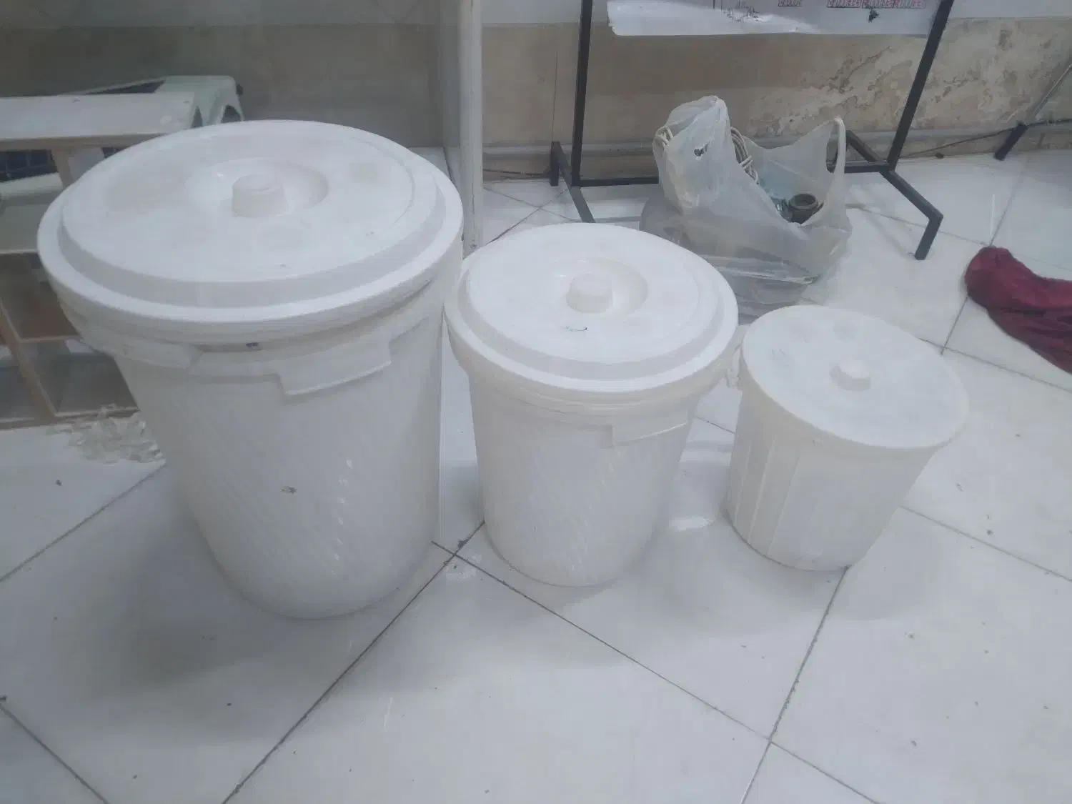 سطل|ظروف نگهدارنده، پلاستیکی، یکبارمصرف|فردیس, ثابتی|دیوار