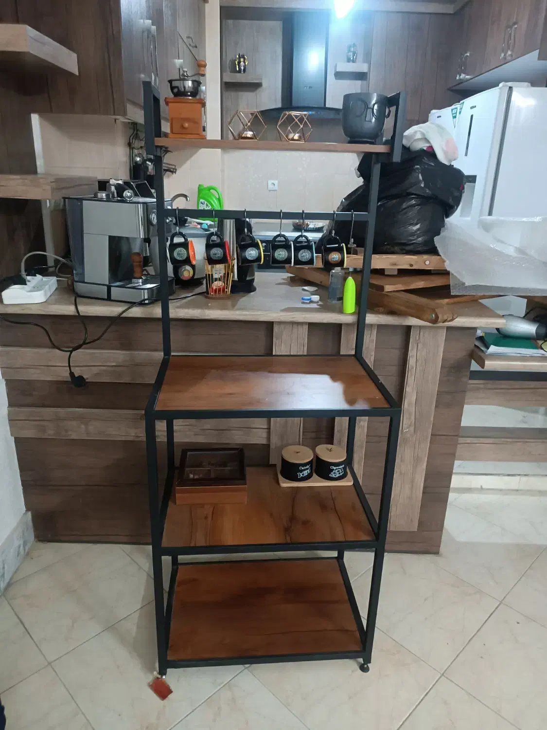 کافی بار|کتابخانه، شلف، قفسههای دیواری|فولادشهر, مسکن مهر فولادشهر|دیوار