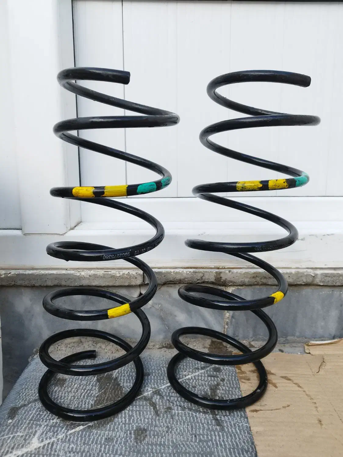 بورژن کمک فنر|قطعات یدکی و لوازم جانبی|اردبیل, |دیوار