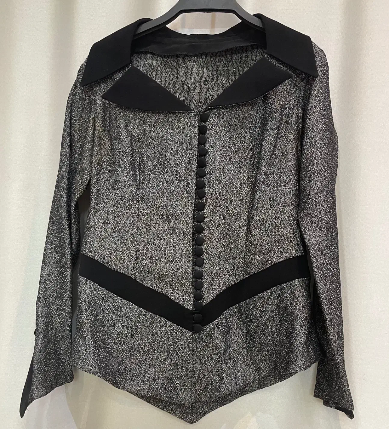 کت مجلسی|لباس|یزد, |دیوار