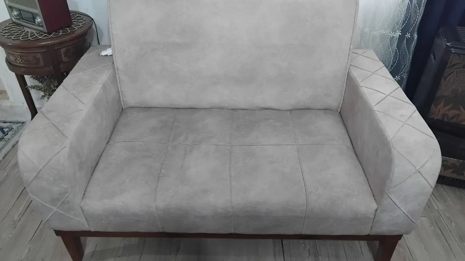 مبلمان|مبلمان خانگی و میز عسلی|رشت, کوی امام رضا|دیوار