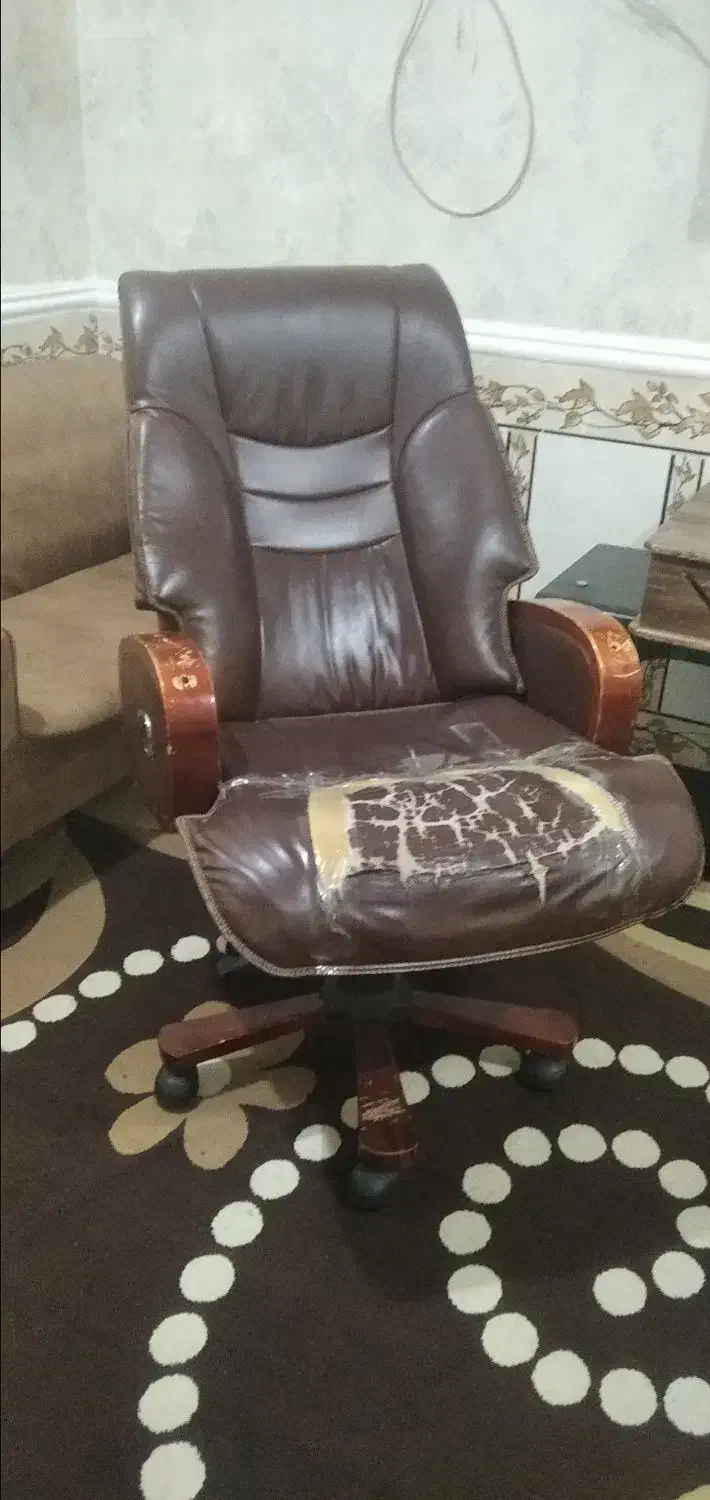 صندلی ومیز تی وی|صندلی و نیمکت|آبادان, |دیوار