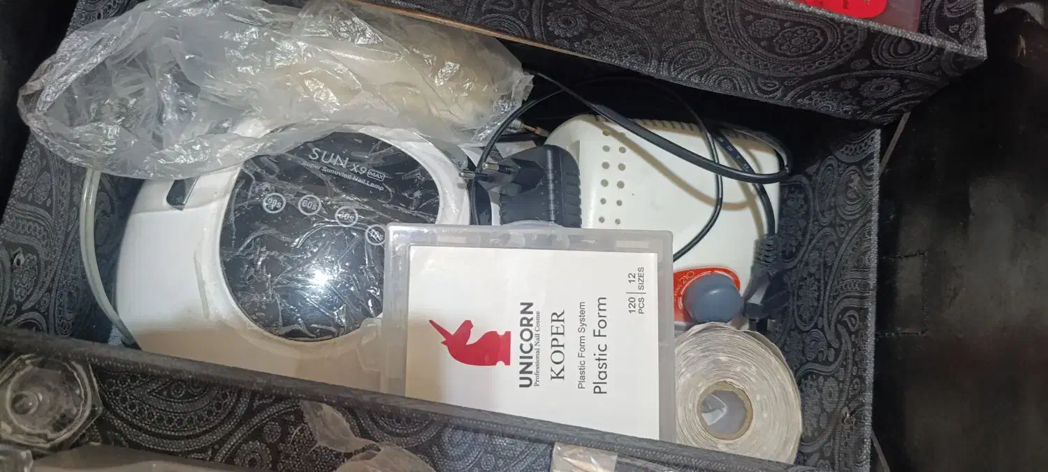 وسایل کاشت ناخن|آرایشی، بهداشتی، درمانی|رشت, کوی طالقانی|دیوار