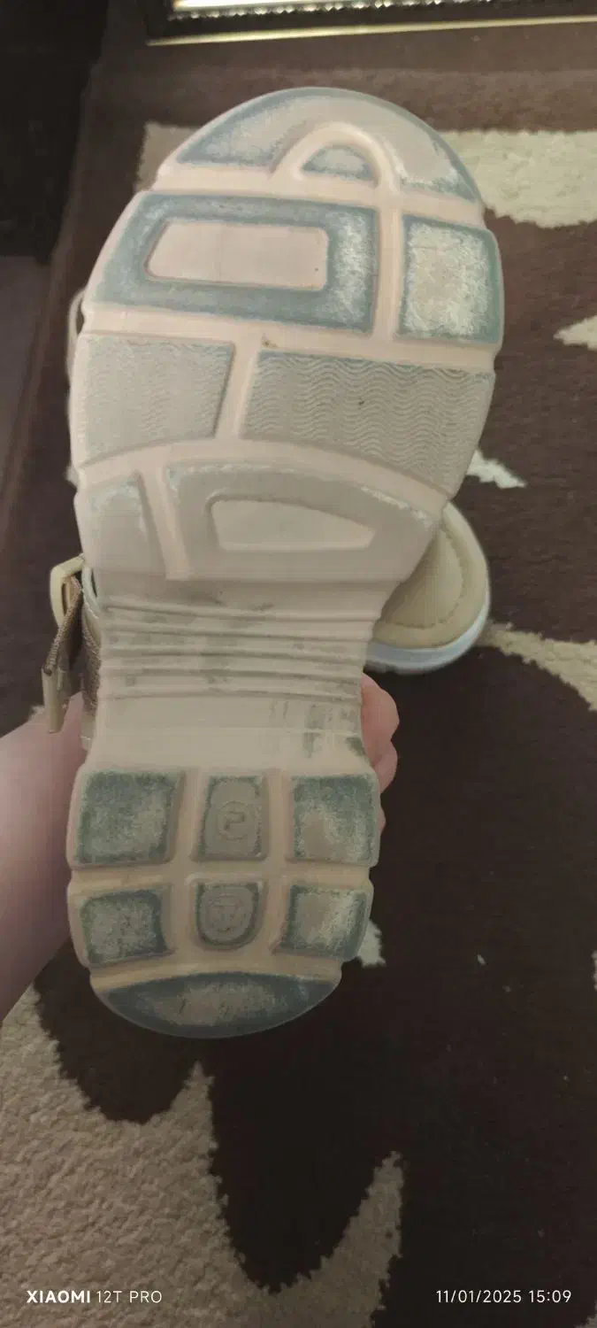 صندل کرمی بنددار|کیف، کفش، کمربند|ری, حمزه‌آباد|دیوار