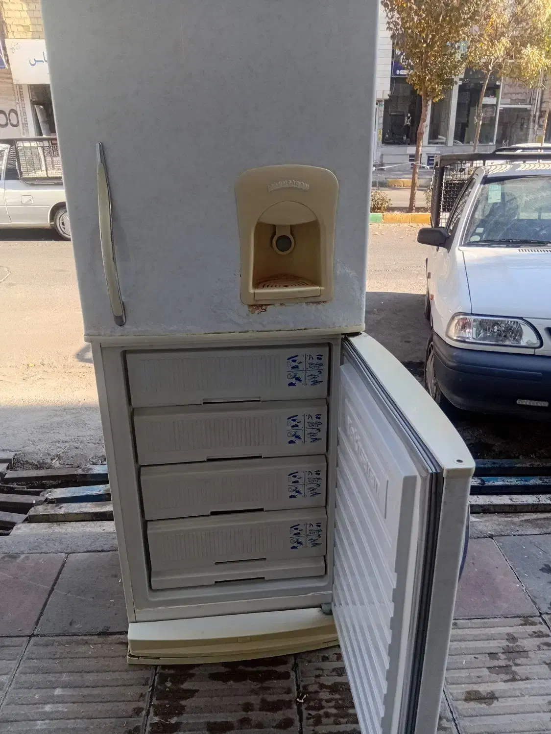 یخچال و لباسشویی دوتاش ۱۵ ملیون|ماشین لباسشویی و خشککن لباس|مشکیندشت, |دیوار