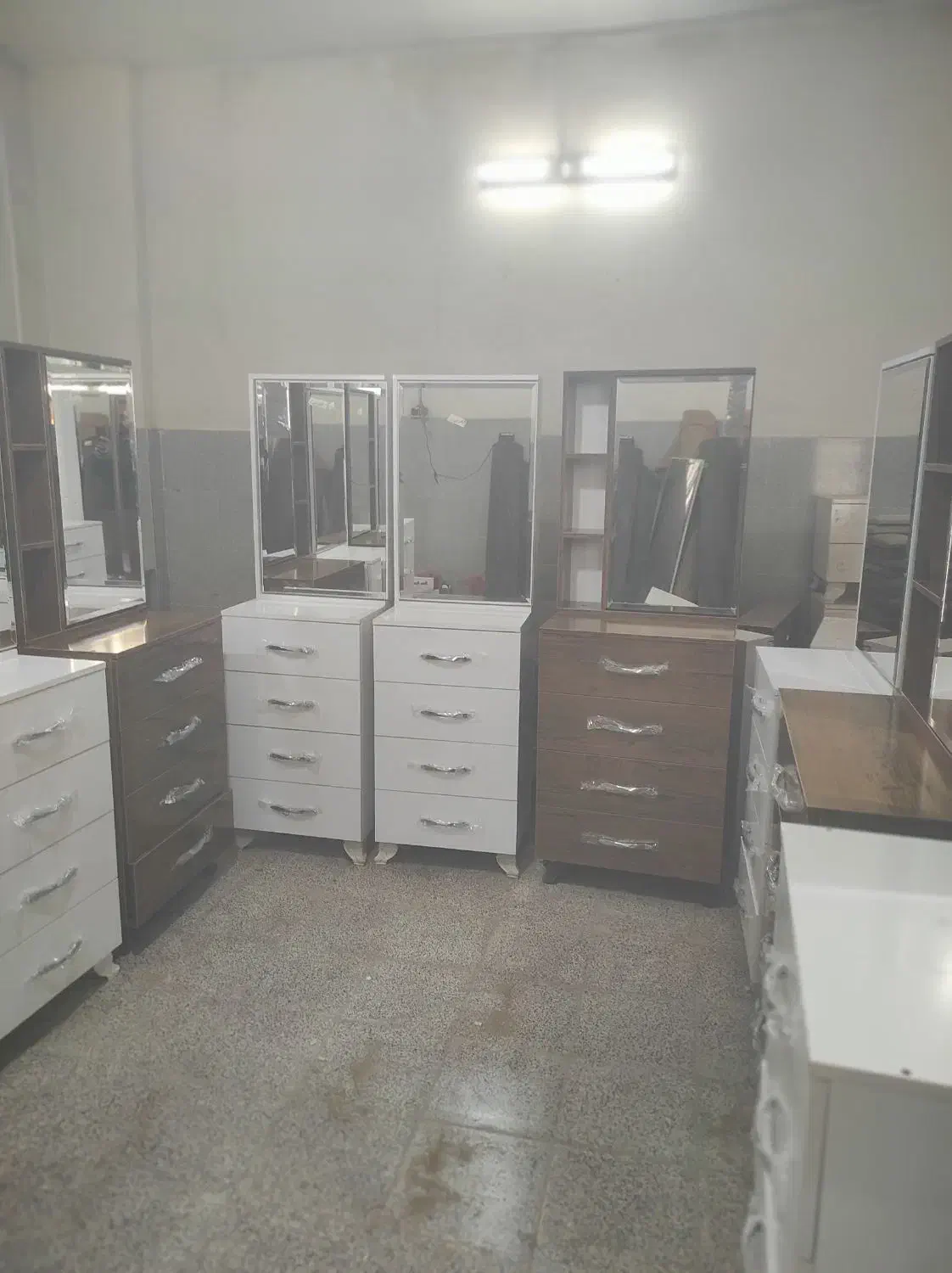 دراور اینه دار my45|جاکفشی، کمد، دراور|اصفهان, بوستان ناژوان|دیوار