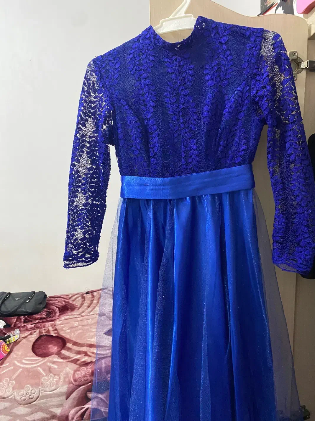 پیراهن مجلسی|لباس|ایلام, |دیوار