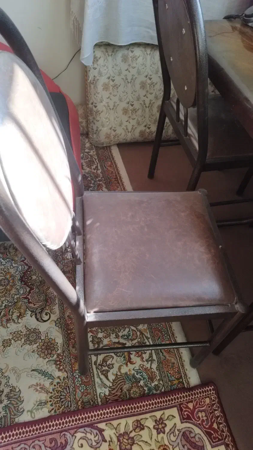 نهارخوریشش نفره|میز و صندلی غذاخوری|فولادشهر, A6|دیوار