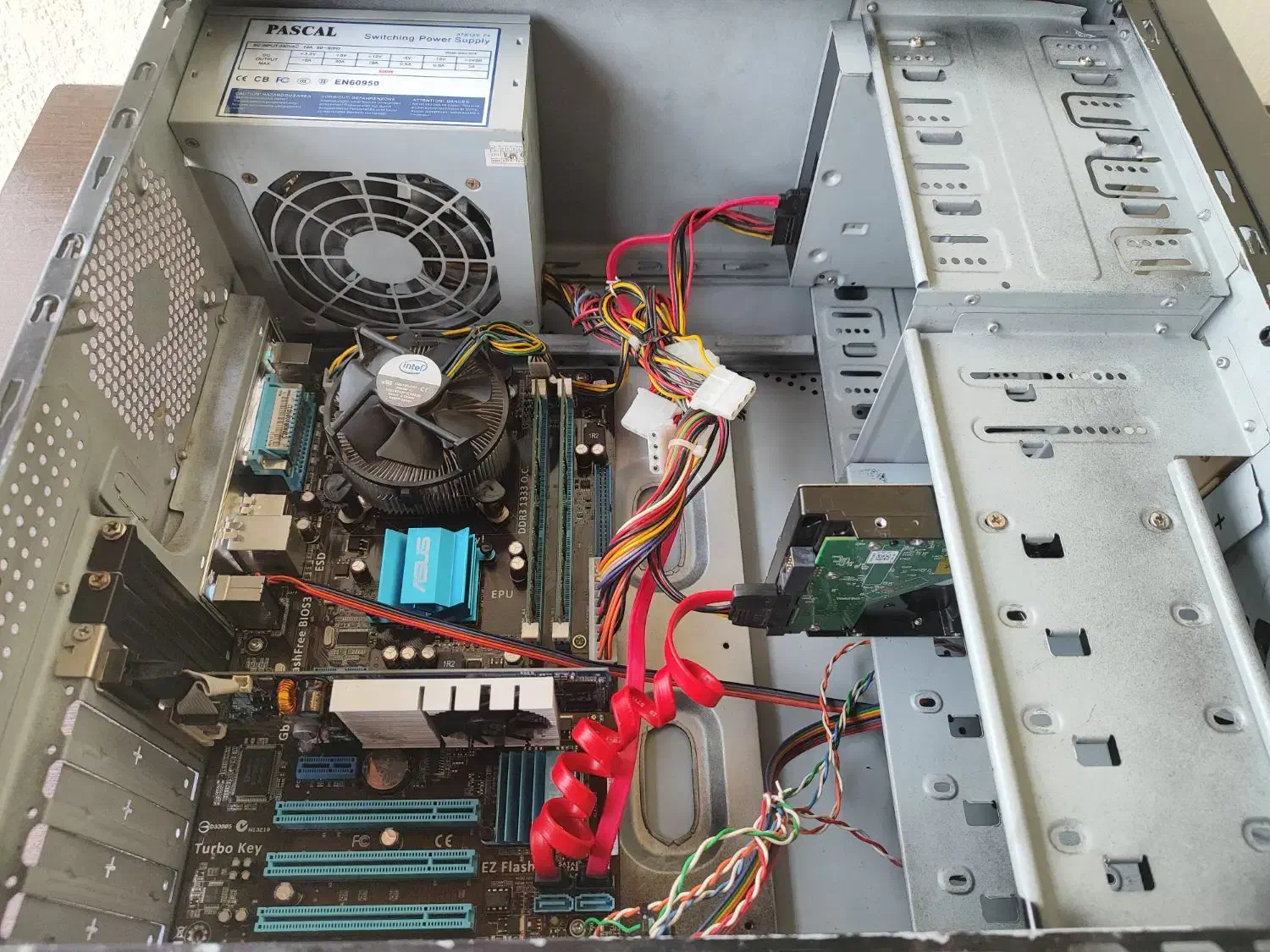 ۴ عدد کیس گرین ۲هسته رم ۴ ddr3 هارد ۵۰۰ گرافیک ۱|رایانه رومیزی|چالوس, |دیوار