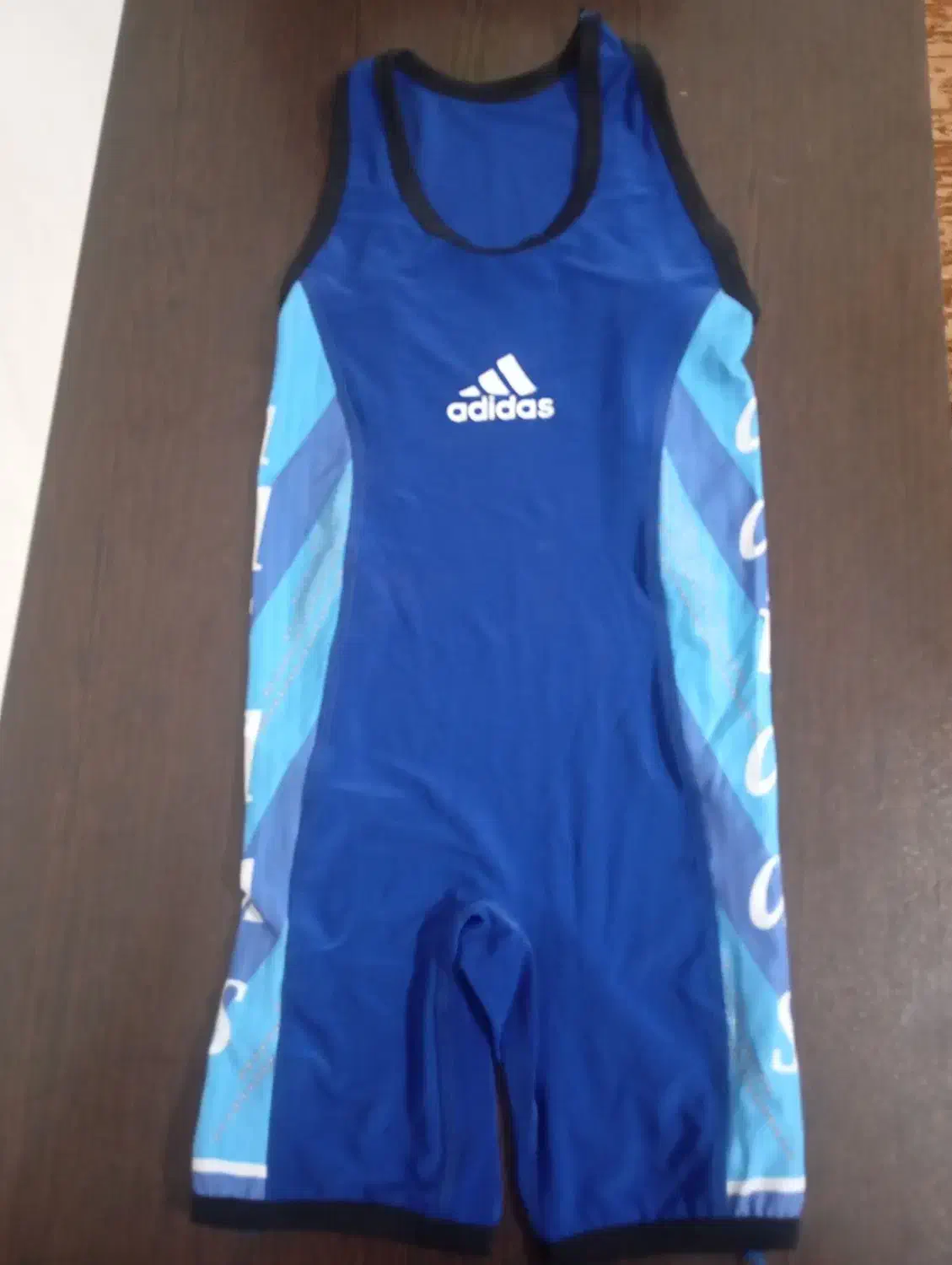 لباس کشتی|تجهیزات ورزشی|بروجرد, |دیوار