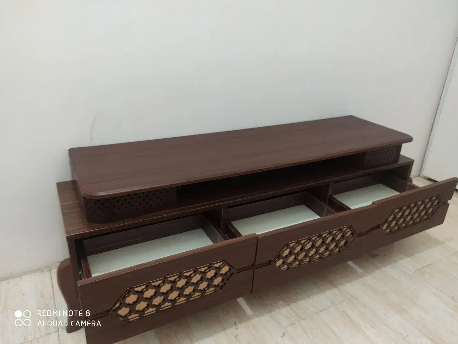 میز تلویزیون اکازیون|میز تلویزیون|رشت, جهاد|دیوار