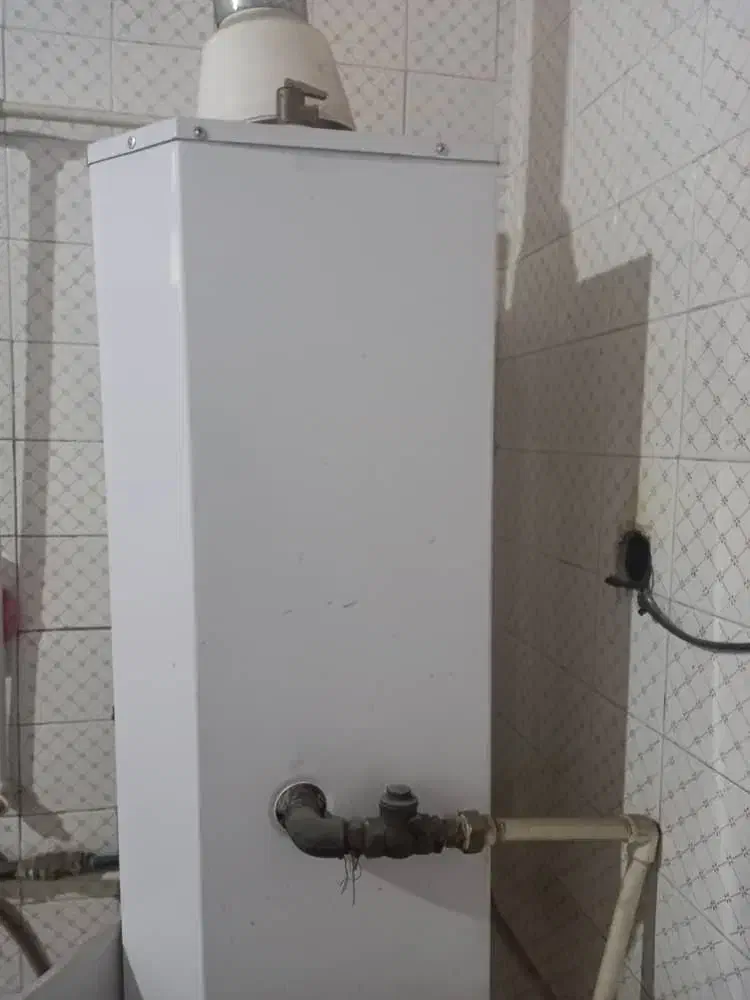 ابگرم کن مخزن ۵۰ لیتری  بوتان|آبگرمکن، پکیج، شوفاژ|سیرجان, |دیوار