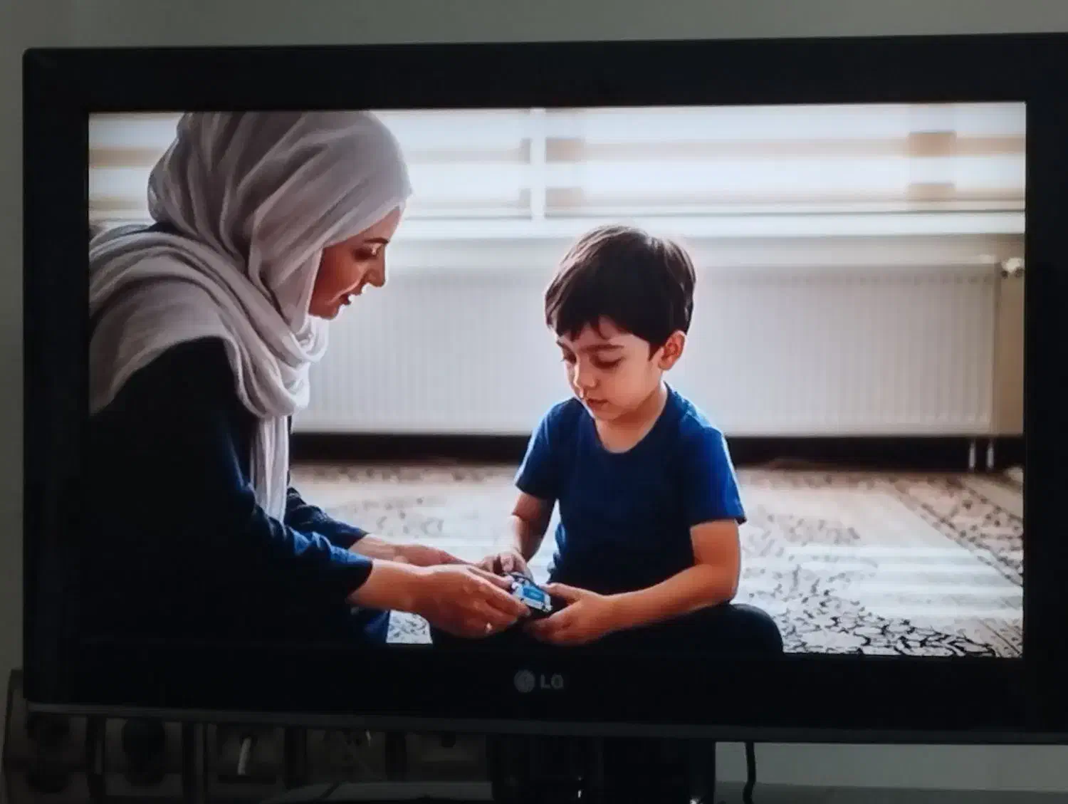 تلویزیون|تلویزیون و پروژکتور|لنگرود, |دیوار