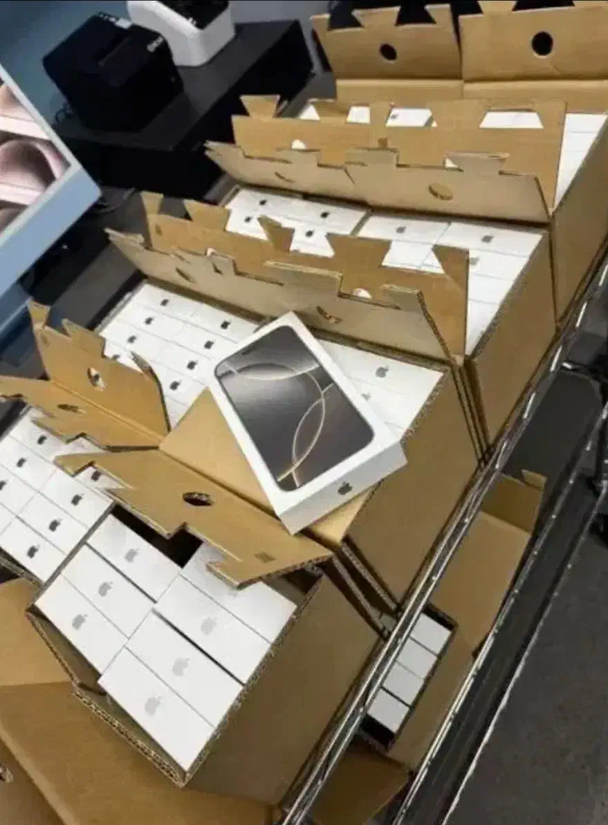 آف جدید گوشی کف قیمت بازار|موبایل|چابهار, |دیوار