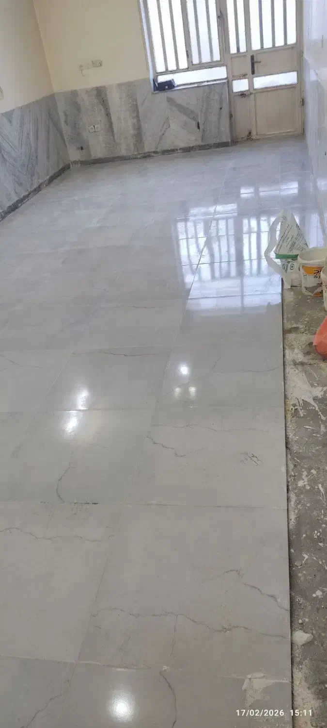 کاشی کاری و سرامیک کاری چسبی وملاتی|خدمات پیشه و مهارت|زاهدان, |دیوار