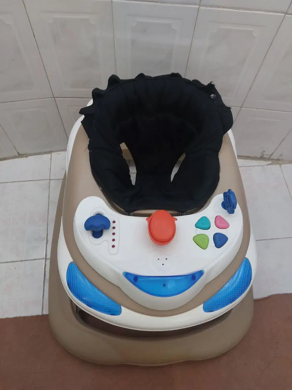 روروئک بچه|کالسکه و لوازم جانبی|شاهین‌شهر, فردوسی|دیوار