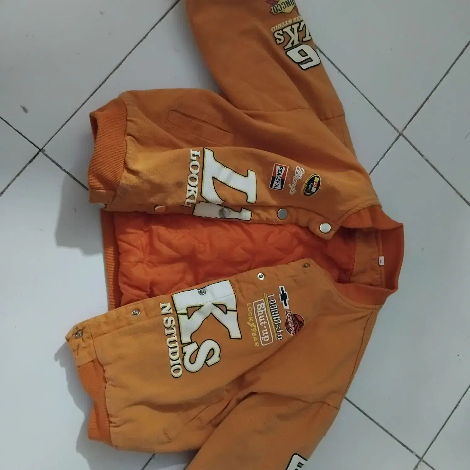 کاپشن بچگانه|کفش و لباس بچه|ری, دیلمان|دیوار