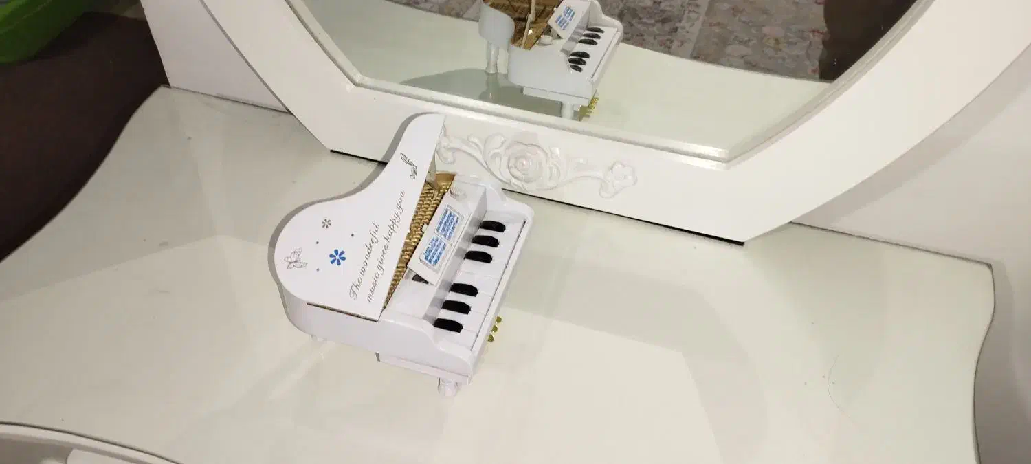 پیانو دکوری|پیانو، کیبورد، آکاردئون|کرمانشاه, |دیوار