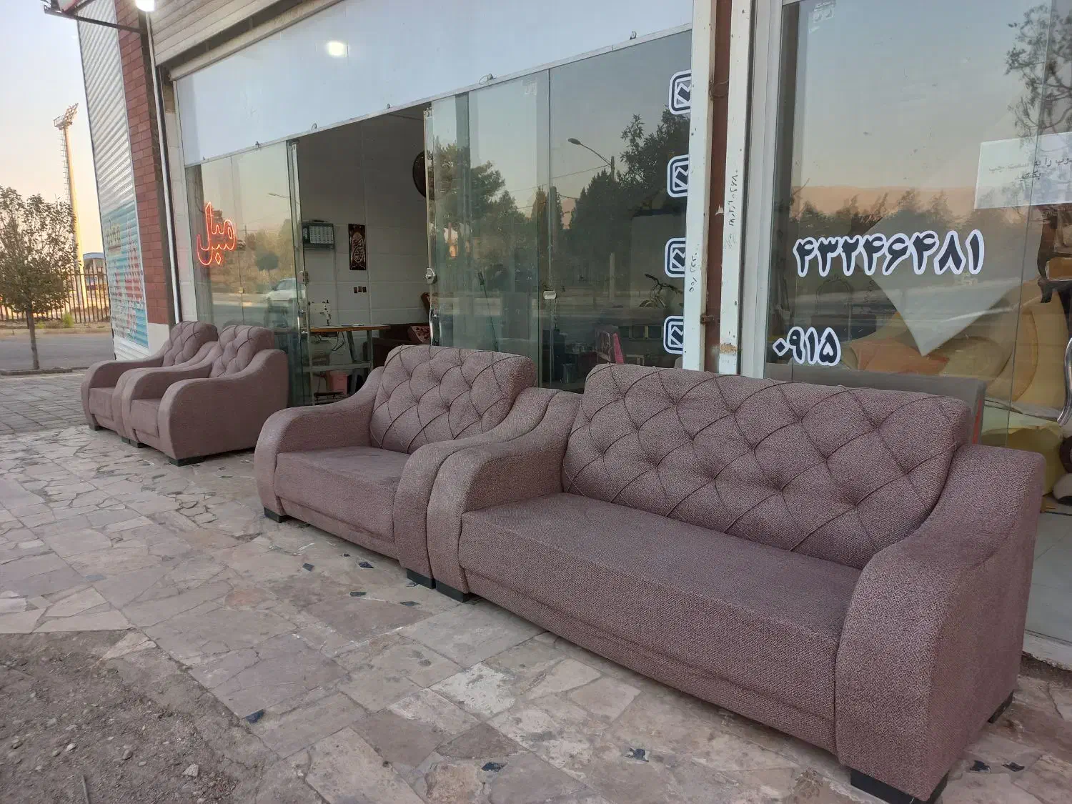 تولید،تعمیر انواع مبل راحتی و سلطنتی|مبلمان خانگی و میز عسلی|نیشابور, شهرک فیروزه|دیوار