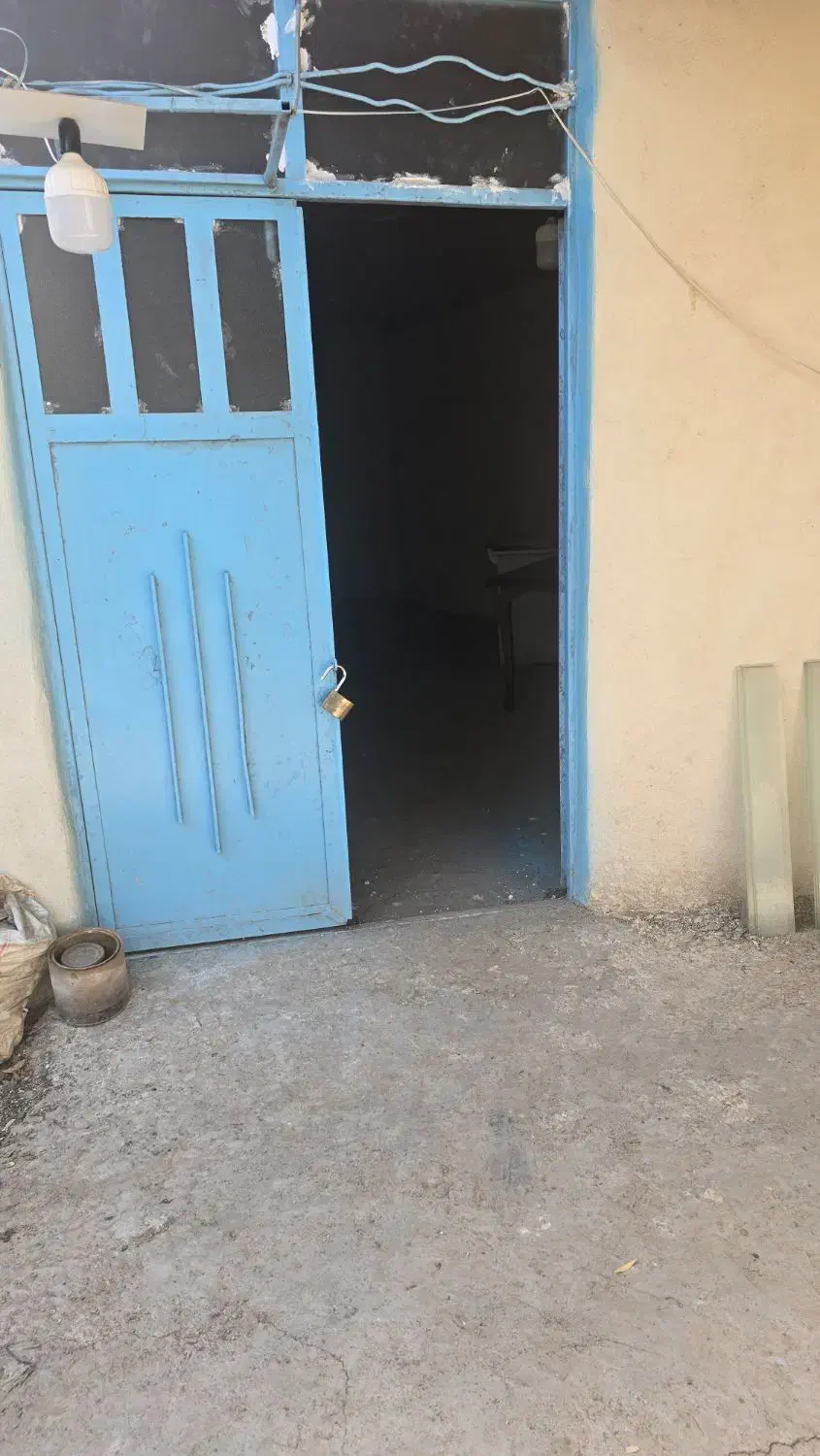 اجاره کارگاه ۱۰۰ متری ۲۵۰ متری ۷۰ متری۳۰متری|اجارهٔ مغازه و غرفه|تهران, شهرک ابوذر|دیوار
