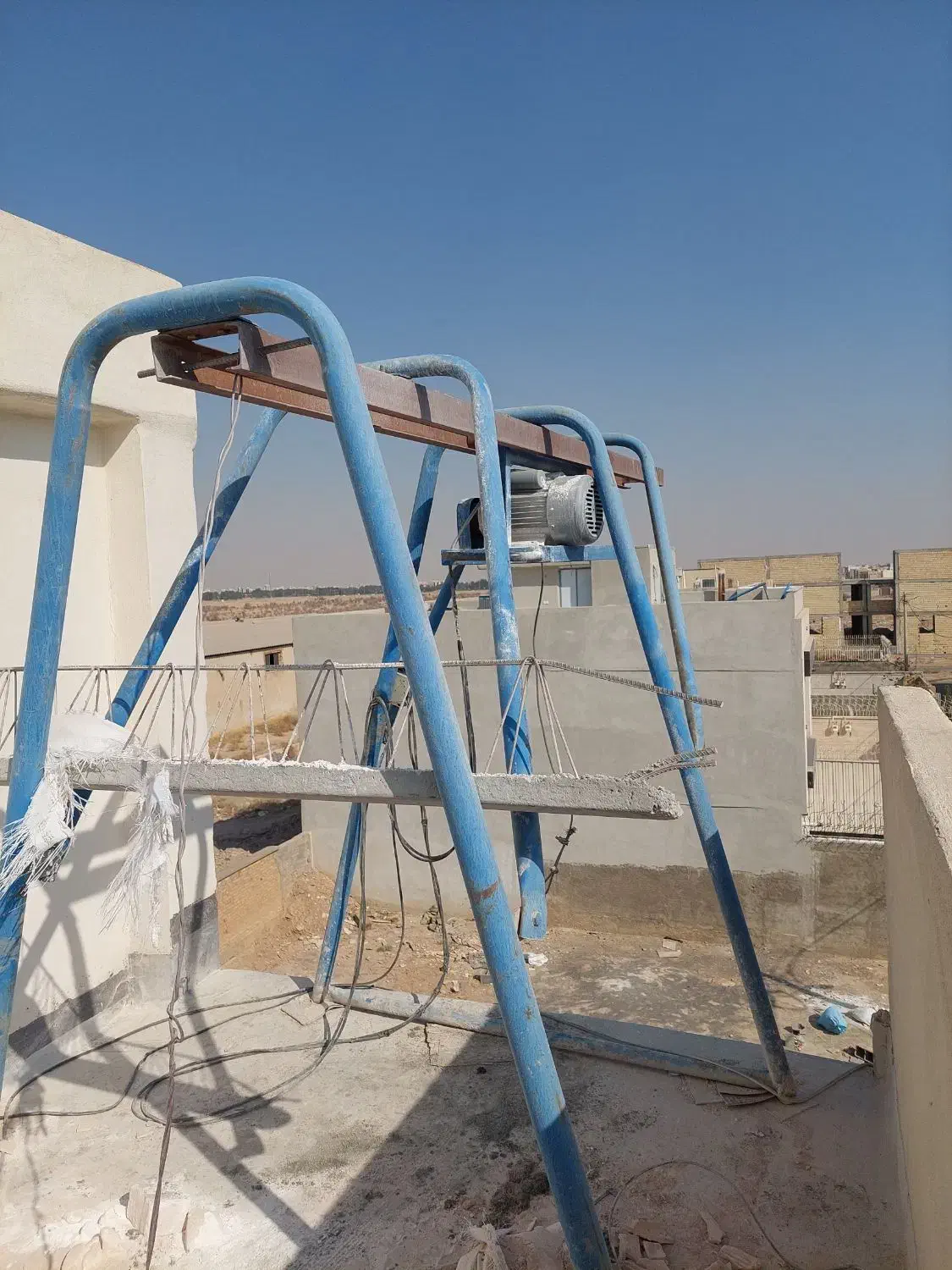 بالابر تک فاز|ماشینآلات صنعتی|شاهینشهر, شهرک امام رضا|دیوار