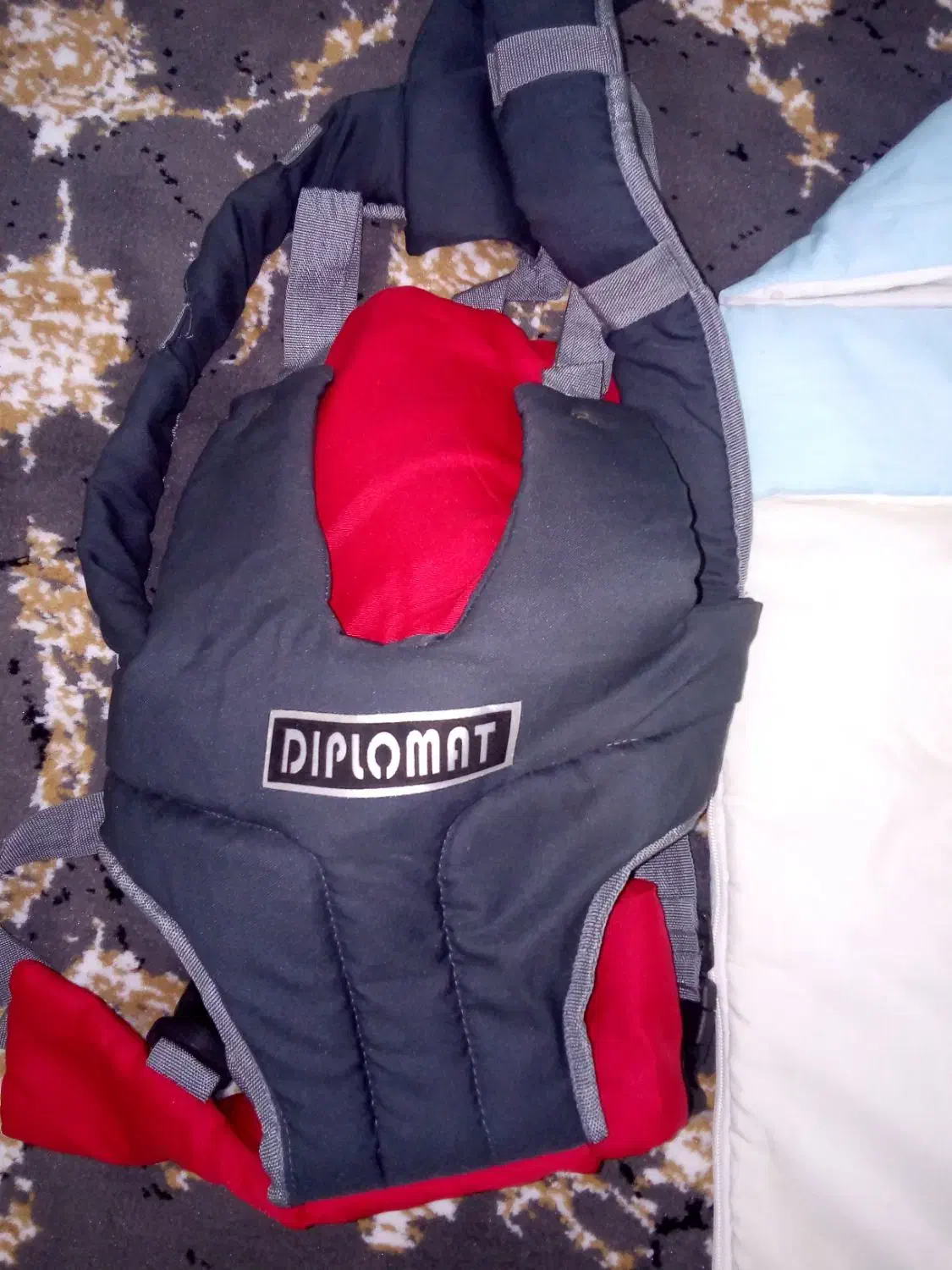 آغوشی بچه|کالسکه و لوازم جانبی|تالش, هشتپر|دیوار