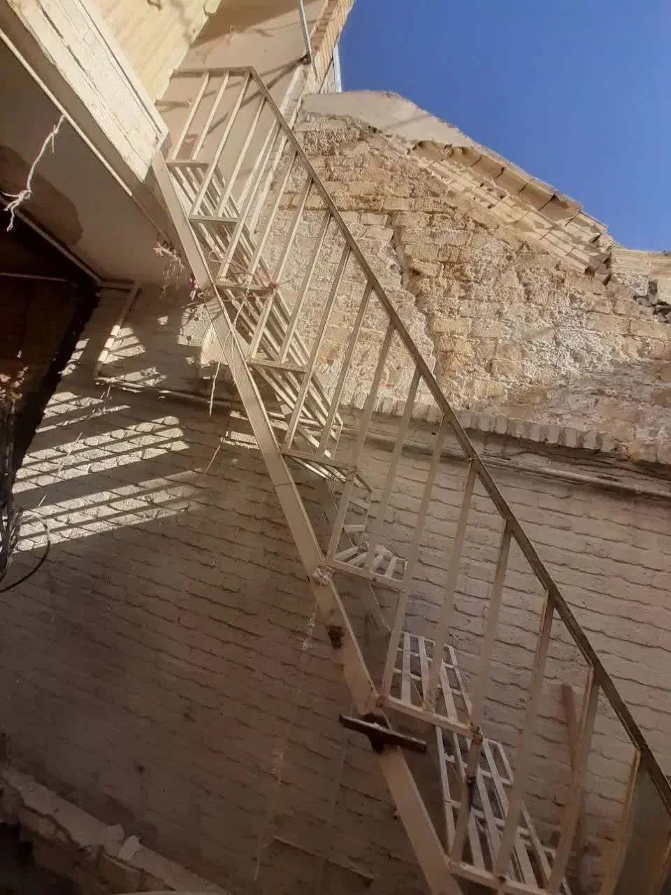 نرده و پله آهنی|مصالح و تجهیزات ساختمان|قم, قم نو|دیوار