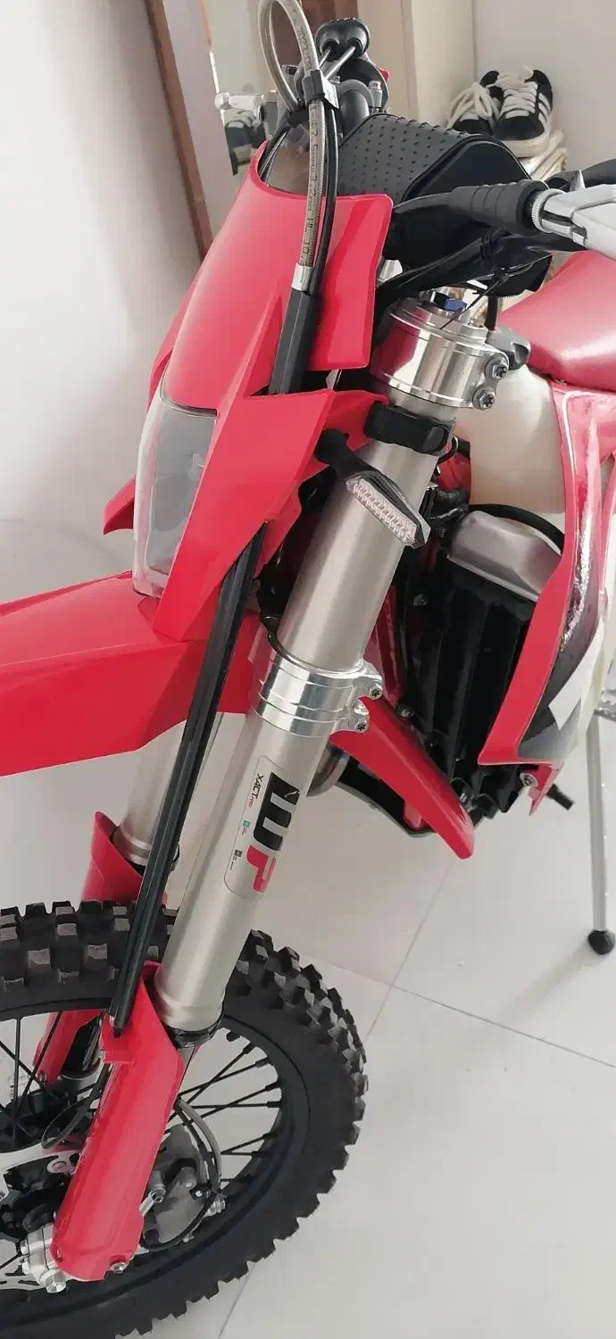 گس گس 250|موتورسیکلت|مشهد, نوفل لوشاتو|دیوار