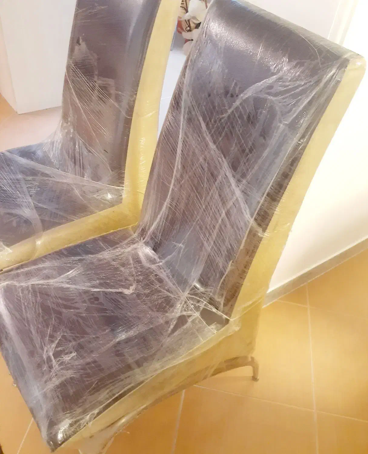 صندلی اشپزخانه چرمی،  در حد نو|میز و صندلی غذاخوری|تهران, دروس|دیوار