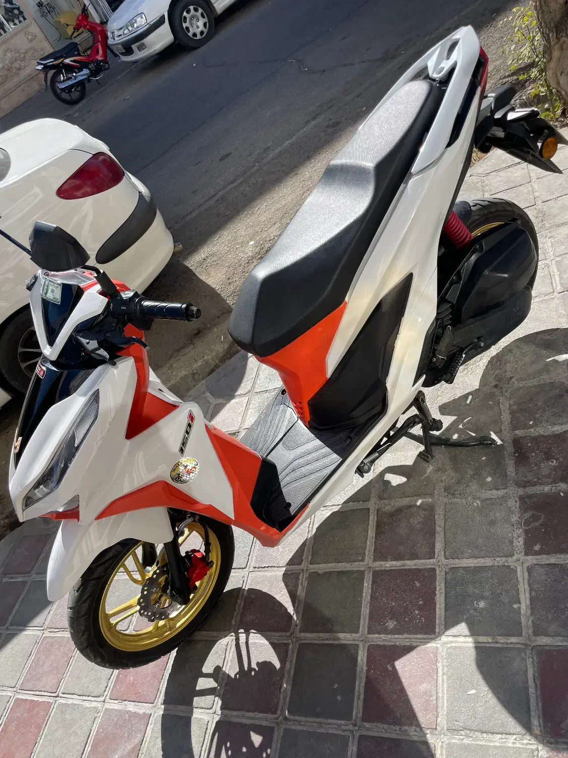 موتور کلیک|موتورسیکلت|شاهین دژ, |دیوار