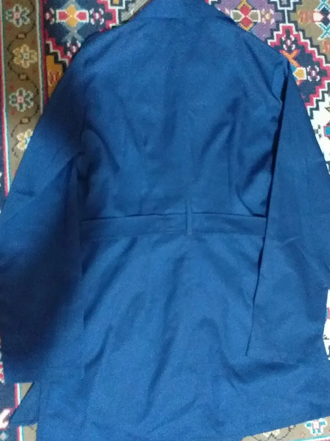 مانتو طرح بارونی رنگ ابی نفتی فروش فوری|لباس|پیر بکران, |دیوار