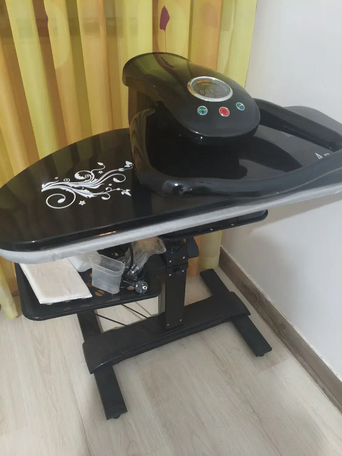 اتو پرس اپکس|اتو و لوازم اتو|ساری, |دیوار