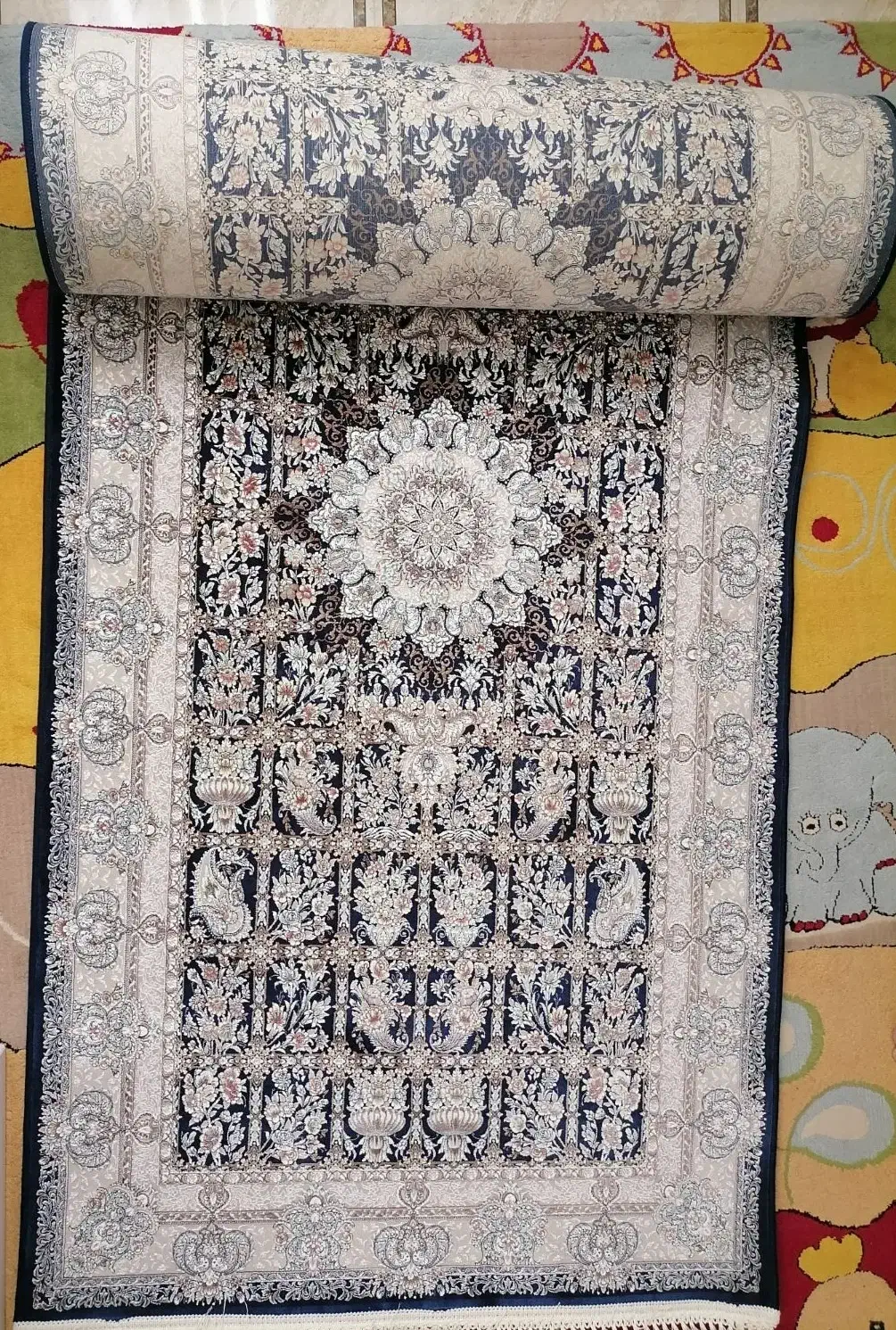 قالی ایل گلی تبریز 1500 شانه|فرش|قزوین, |دیوار