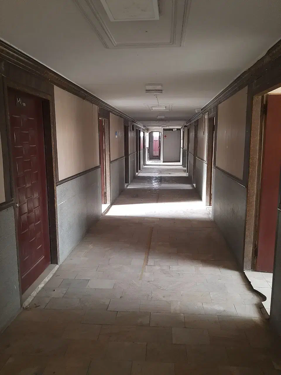 رهن و اجاره مجموع 28سوئیت میدان بسیج فدائیان اسلام|اجارهٔ دفتر کار، اتاق اداری، مطب|مشهد, کوشش|دیوار