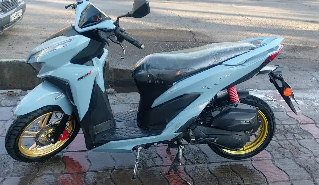 کلیک مدل ۱۴۰۱ اصلی مدارک کامل با ۱ سال بیمه|موتورسیکلت|بم, |دیوار